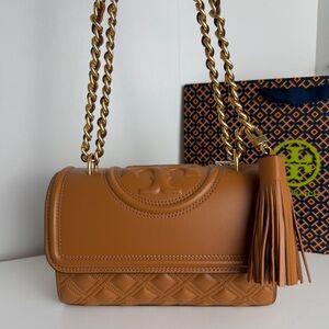 NWT Tory Burch SMALL FLEMING CONVERTIBLE SHOULDER BAG